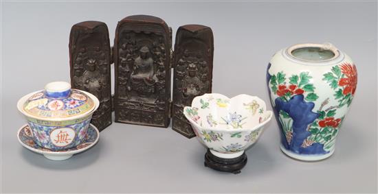 A 17th century Chinese wucai vase, two teabowls and a shrine tallest 16cm